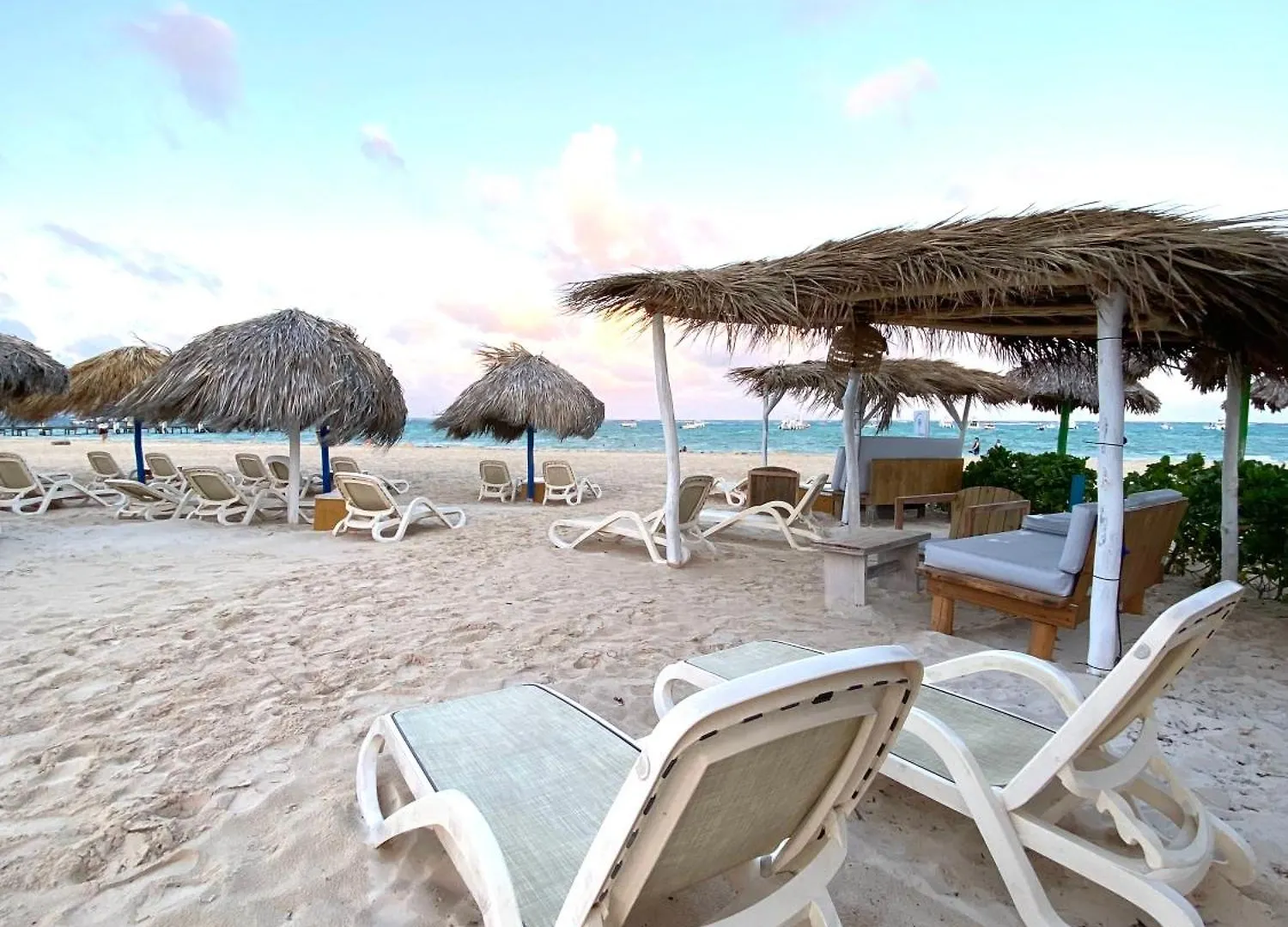 Beach And Pool Corales 1 Ducassi Sol Caribe Punta Cana Apartment
